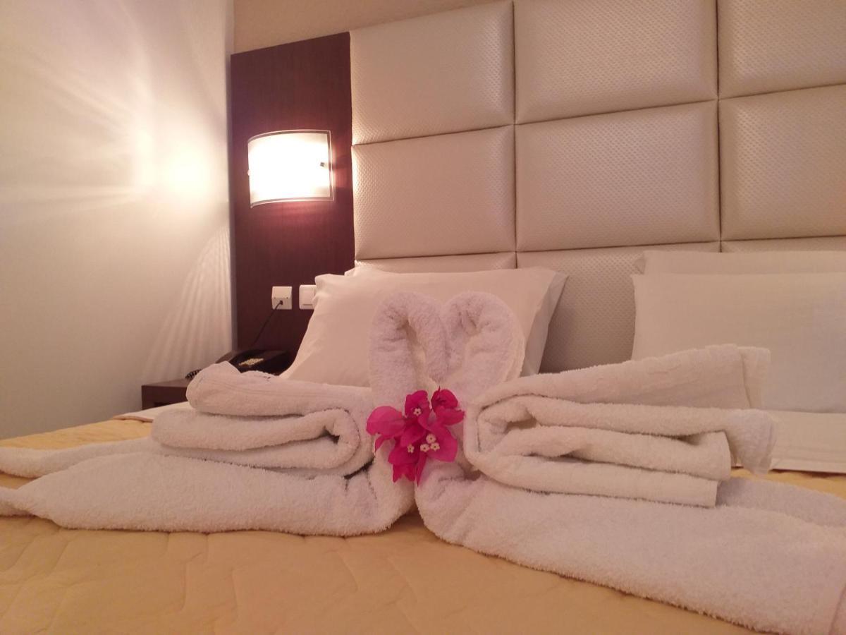 Castelia Bay Hotel 阿莫皮 外观 照片